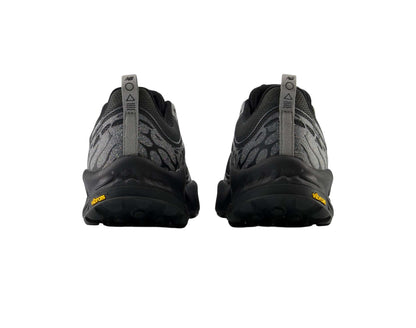 New Balance Hierro V8 Mens Wide Trail Running Shoes